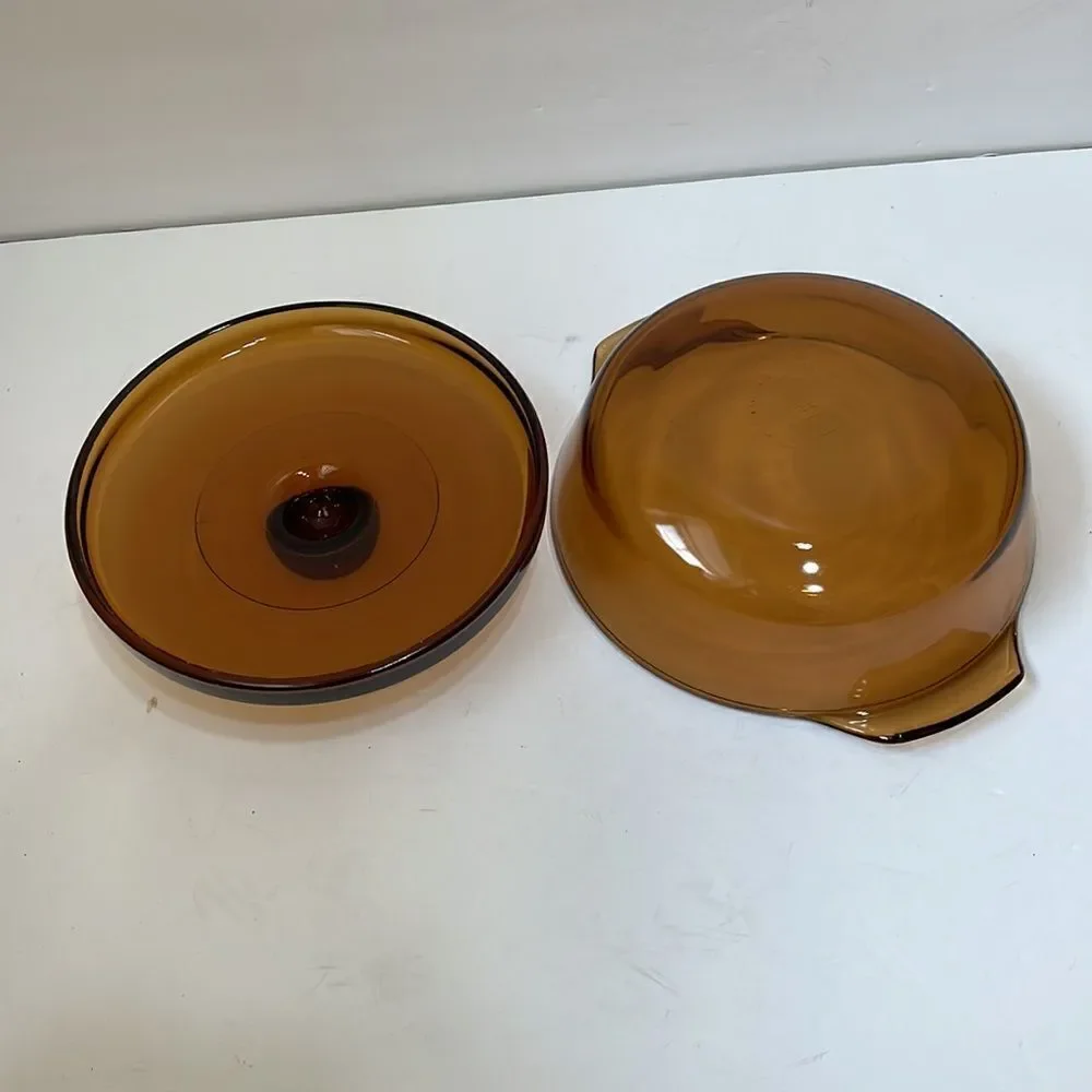 ANCHOR HOCKING BROWN GLASS COVERED‎ BAKING DISH